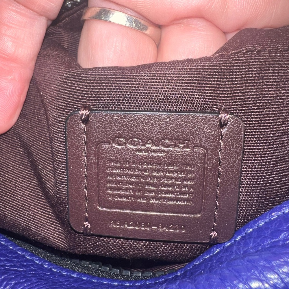 Coach Purple bum bag. Rare!
Excellent condition - Picture 5 of 10
